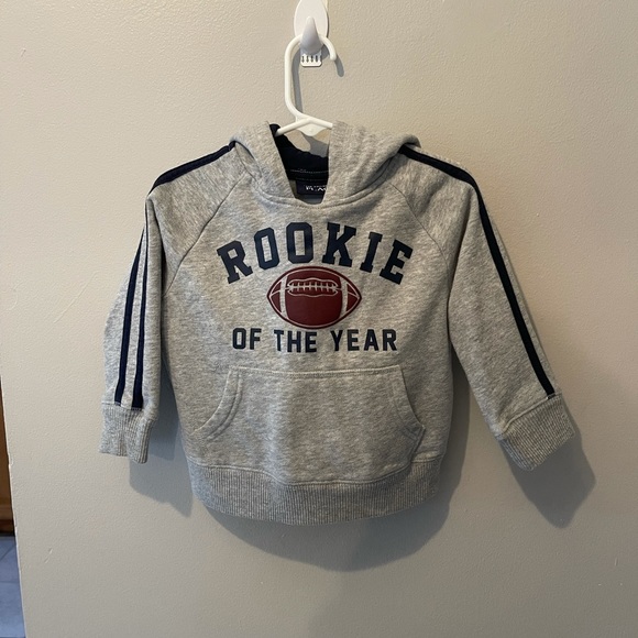 3 sweaters - Picture 4 of 16